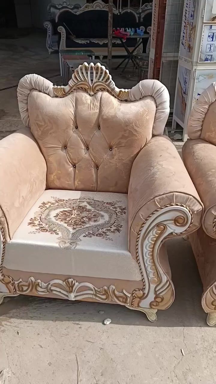 تخم ملكي ابو التاج زلغ او شخط مابيه اخو الجديد بل جديد اسفنج ضغط خشب قوي الثقيل مو سوكي ١٠ نفرات ٥ قطعه واكو توصيل الي باب بيتك عدنه
***********
