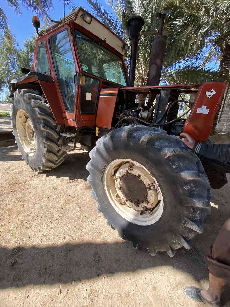 للبيع فيات حجم 140 فول عادي كامله
اتصل ودلل ***********
