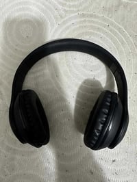 سماعات • جديدة • استعمال قليل