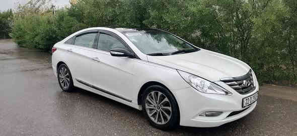 اللهم صل على محمد وال محمد 
مكلف بلنشر للبيع سوناتا 2011 خليجي السيارة فول مواصفات  
محرك 24
كير و محرك بشرط فول شلعة صاروخ فول نشط
بصمة التشغيل بصمة ابواب و الجنطه 
سقف بانوراما 
مرايات كهربائي و هيتر و شفط 
و كشنات جلد و كهربائي و خزن ميموري 
تحكم ستيرن 
تبريد ثلج ❄️
تايرات جديد 
ويالة كروم 
لايت خلفية ليد 
بلنسبه للضرر السيارة كفالة عامة فقط بيها اربع اصابع صبغ بداية البنيد و صور الضرر موجودة
و الباقي بدون رصعات بدون بارد 
حيل نضيفة مامتعوبة ماناقصة برغي 
تخم خلفي و امامي جديد ماناقصة اي شي 
رقم اربيل جديد و تحويل او وكالة 
السعر (135)ورقة بيها مجال 
مكان السيارة موصل برطلة 
للتواصل. 0771964208
***********
