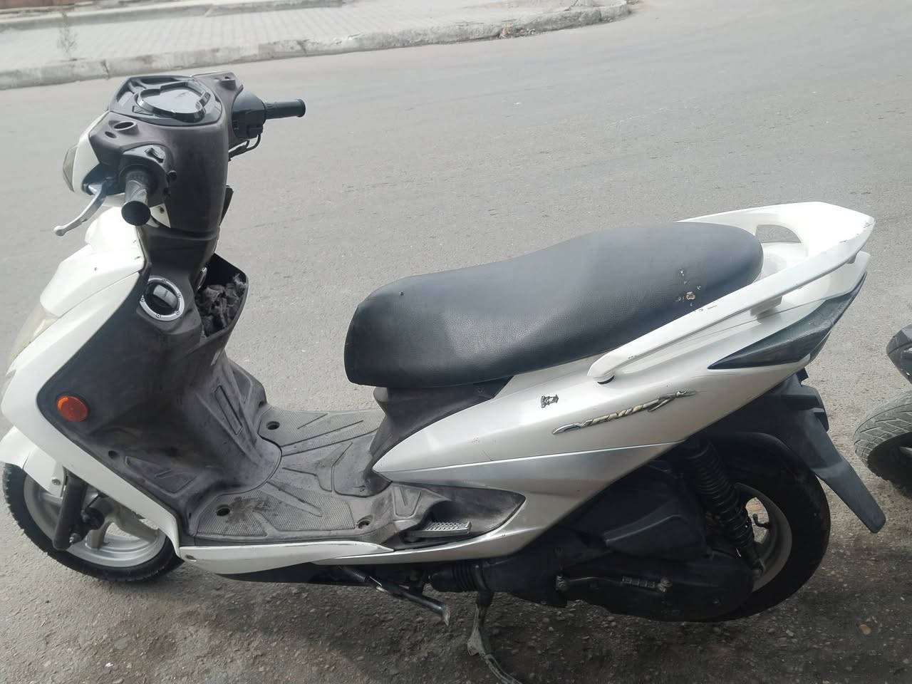 السلام وعليكم سنكس لد قبق نفخ ياباني دراجه خير من الله صوتها مينسمع معدل يموت كلها شغاله
سعرها مليون و200
بغداد الجديده شارع المسبح
***********
