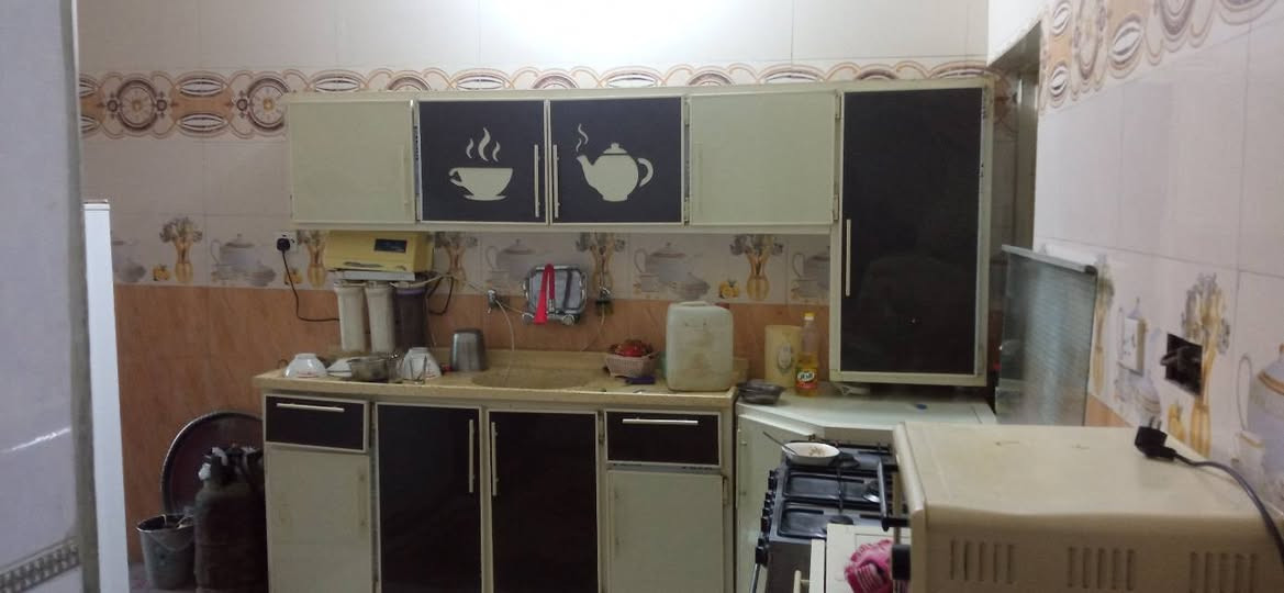 السلام عليكم ورحمه الله وبركاته مشتمل طابقين للبيع طابو صرف قرب مدرسه نزهان الجبوري  يحتوي على گراج سياره ستقبال مطبخ هول غرفة نوم مناور عدد ٢ الطابق الثاني غرف النوم عدد ٢ هول ٨م للاستفسار ***********
