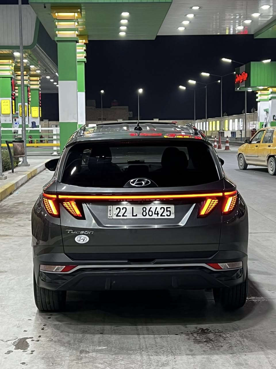 2022(هاترك)فتحة فول مواصفات لون زيتوني فقط نص بنيد صبغ بدون ايرباك الباقي كفالة عامة من الدواخل  والبارد والبحم كبس والسيارة بأسمي 
مكانهة بغداد
 السعر  (190)
***********
