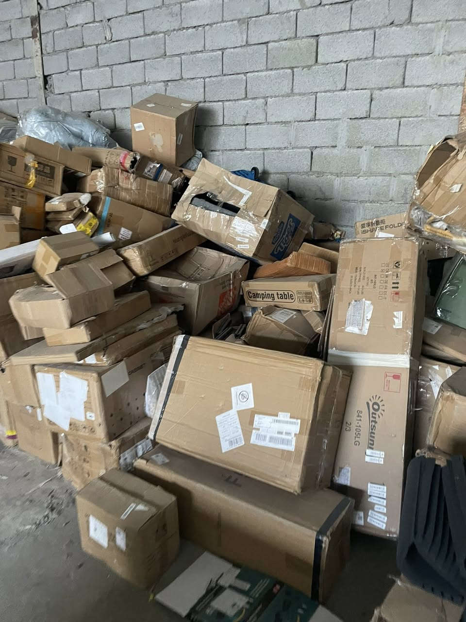 السلام عليكم
متوفر خشن مكس بحدود ال١،٦٠٠ كيلو سعر الكيلو ٤ الاف للراغبين بالشراء مراسله الخاص او الاتصال على الرقم ***********
