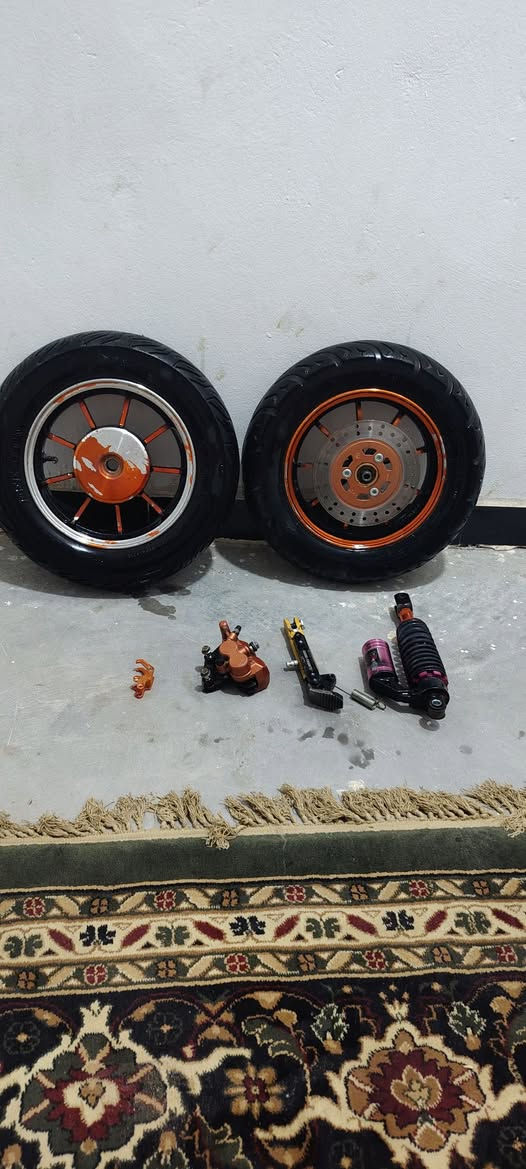 سلام عليكم غراض دراجة للبيع مناسبات الي يريدهن واتساب ***********
