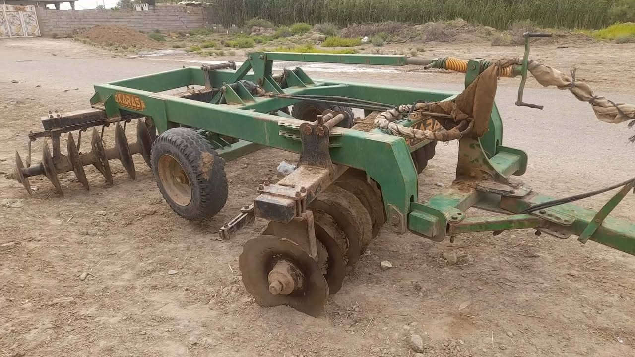 السلام عليكم للبيع دسك تركي جديد بعده شركه صوج جدد تايرات جدد شاصي مكفول مابيه قطره لحيم ..المكان واسط الصويره ..***********
