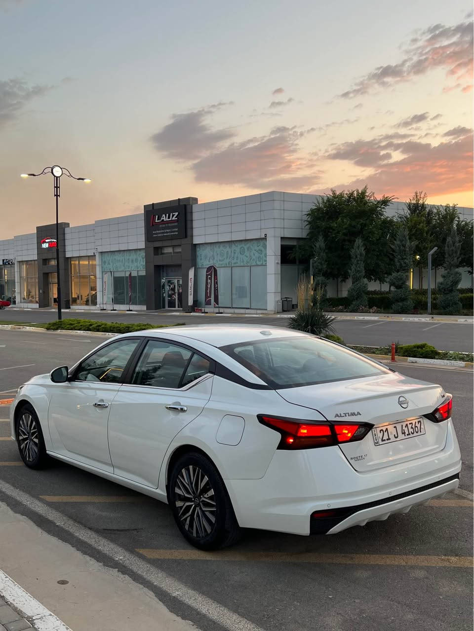 Nissan altima 2023 SV 

٠۷۷٠۲۱٦۱۲۱۸

نیسان ئاڵتیما
مۆدێل ۲٠۲۳
مواسەفات ئێس ڤی
شاشە 
کامێرە
ڕادار
ڕاداری ئاوێنە 
خەتی جادە
بەسمە
حاسە
ویل کرۆم

سەیارەکە تەنها پارچەیەکی بۆیاخە
لەگەل یەک پەلە

هیچی کەی نیە

زۆر جوانە و یەک دینار مەسرەفی نیە
ڕەقەمە و جایزە بەناوی خۆمانەوەیە
تەحویل وەکالە غرامە بەشەرت

مەکینە و گێڕ بەشەرت نەکراوەتەوە

٦٠ هەزار ڕۆشتوە 

سلێمانی
٠۷۷٠۲۱٦۱۲۱۸

۱٤۷$
مەجال السليمانية, العراق
