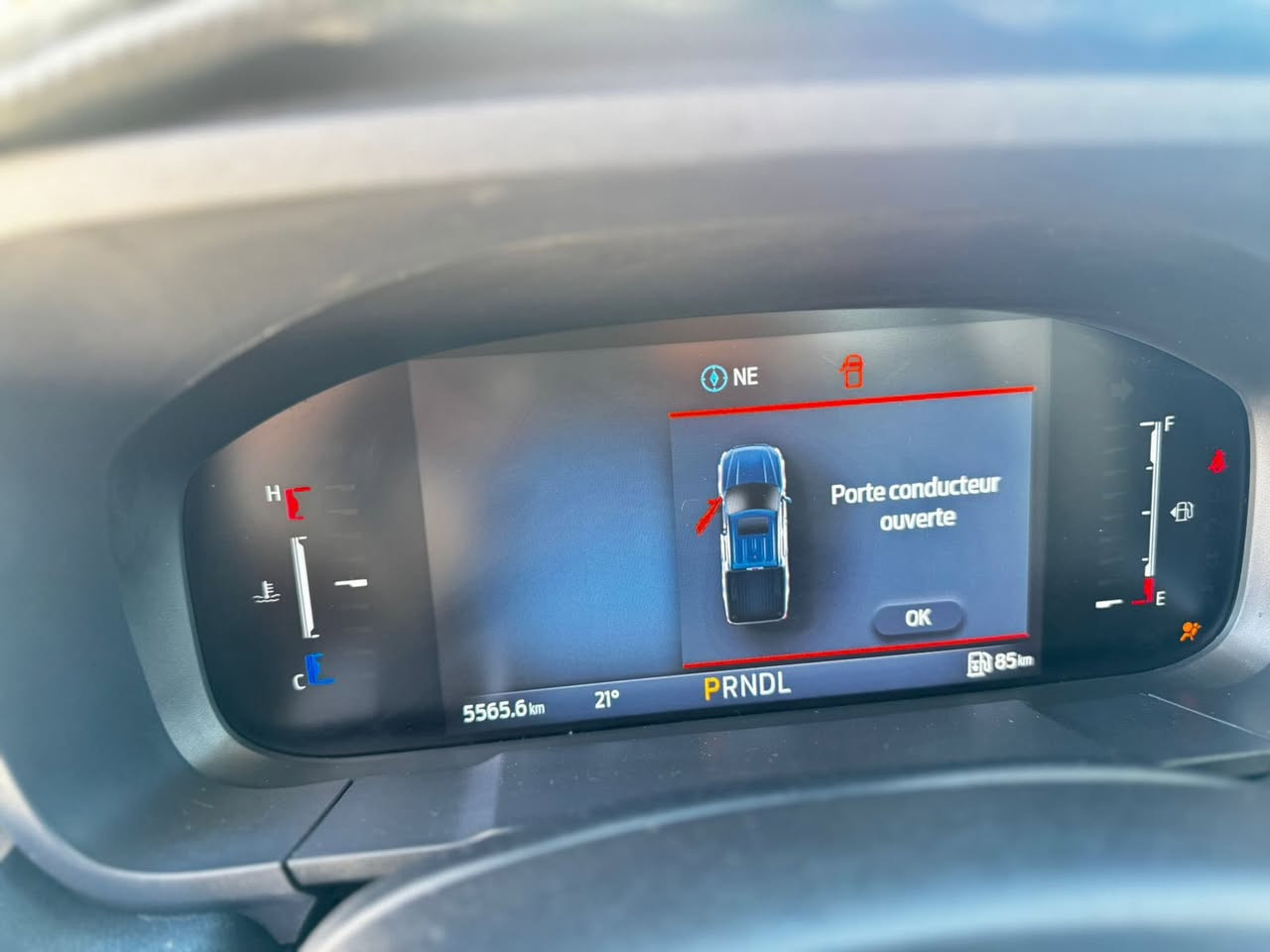 فورد مافرك 2025 
 هايبرد
  
ماشية 5 الاف  كيلو بحالة الزيرو 

 XLT
شاشة جبيرة وسط
شاشة كبيرة بالدشبول 

ويل کب 17 
‎تحکمات ستیرن 
‎مثبت سرعه 
‎تحديد مسار 
‎كشنات کهرباء 
‎تدفئه کشنات + ستیرن 
‎کیر ماوس   
‎لایت LED اسود 
‎هیتر مرایه جانبیه 
‎منفذ کهرباء داخل السياره + البدي 
‎السياره جدا جديده 

     بنيد مصبوغ فقط  بدون دواخل بدون ايرباك
      
‎🚨الفلوجة- الانبار 
السعر🚨195$
   
***********
