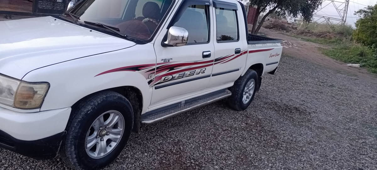 سوبر دير ٢٠١٢ ماشية ٩٥ الف رقم صلاح الدين الماني تحويل ثاني يوم العنوان سامراء السيارة شرط التحويل وظمان كير ومحرك واكسل وشاصي والخياس تدفئة وتبريد والكهربائية. شرط ابلادية بيها صبغ جاملغ ايمن امامي والبنيد  السعر ع الخاص  او اتصال  *********** متوفر واتساب
