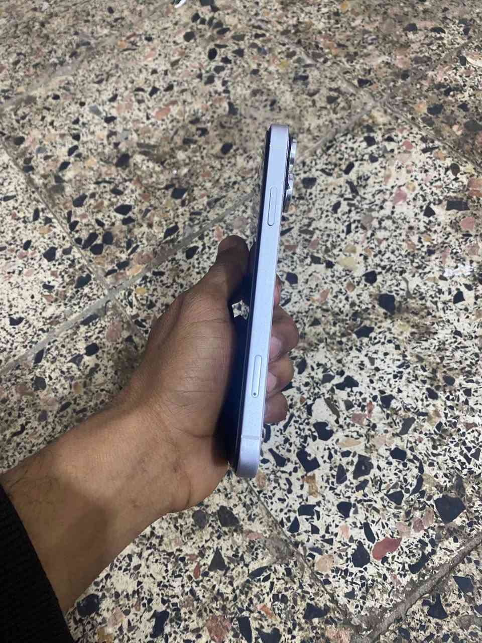 أيفون اكس آر  محور شاصي ١٦  مكسورالضهر فقط ذكره ١٢٨بطاريه ٨٤جهاز كلشي مامبدل بي وين ميعجبك افحص الجهاز دبل سيم كرت متواجد عل خط أو وتساب فقط *********** مكاني نجف كوفه حي ١٧تموز
