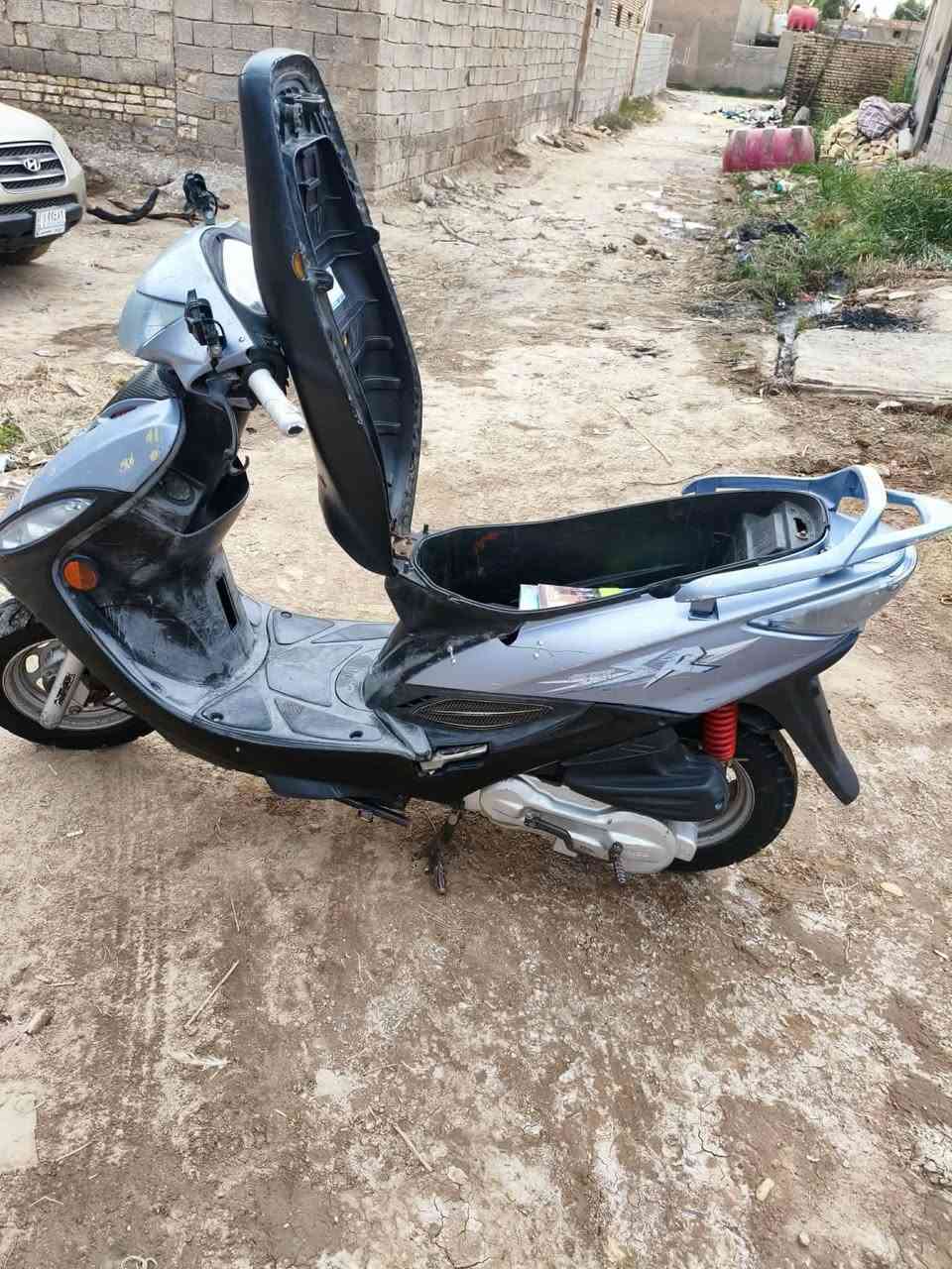 مكلف بلنشر دراجه جي فور نكره سلف الدراجه مجفته تفحص شوفت عينك السعر ٣٠٠ وبيه مجال للشراي رقم صاحب الدراجه *********** مكانها الرفاعي
