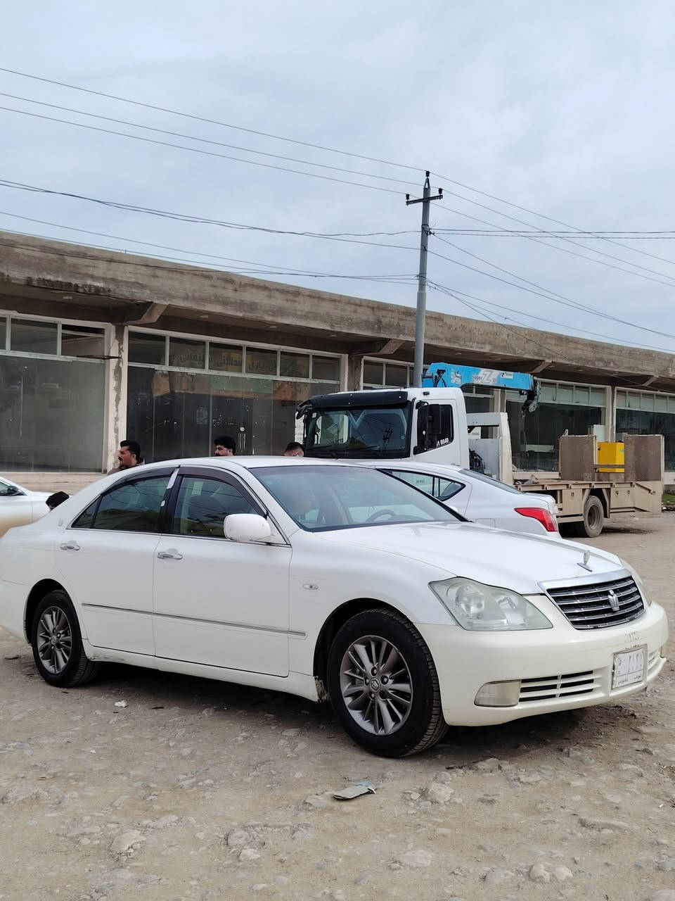 ***********
سەلامی خوالەهەموولایەک 
شاهینەی مووس 2004سویچ
سپی ناو زەرد بێ دووکەڵ بێ دەعەم بێ کەفەر گۆڕاو
گێڕوو مەکینەی بەشەرت 
گێڕوو مەکینە بچووک 180
ئاڵووگۆڕیش ئەکەم بەهەرسەیارەیەک کەخۆم بەدڵم بێ 
شوێن سلێمانی 
سعر 52 گەڵا و مەعامەلەیەکی کەم
تکایە نامەمەنێرە تەلەفۆنکە
