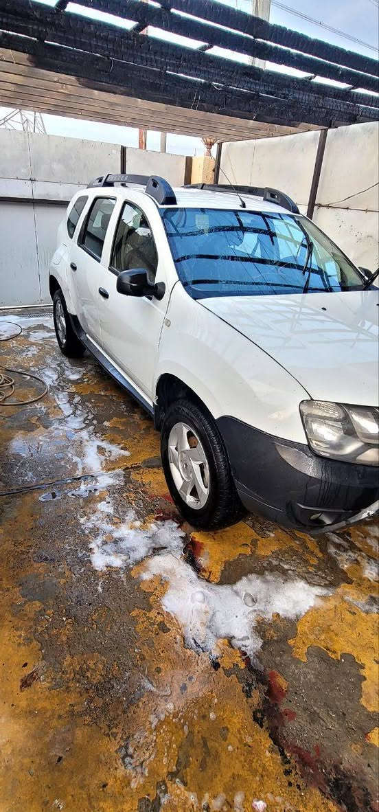 رينو داستر موديل ٢٠١٨ محرك ٢٠٠٠ دوش مكفولة صدر وحدادية بيها جاملغ عكس السائق الأمامي مبدل وبيها طخة بدون تصليح  ضربة خفيفة جاملغ عكس السائق الخلفي وبيها طخة بالصندوق بدون تصليح ضربة خفيفة  السيارة رقم بغداد باسمي والسنوية جديدة لحد ٢٠٢٨ أريدها ب٩٥ ورقة
***********
