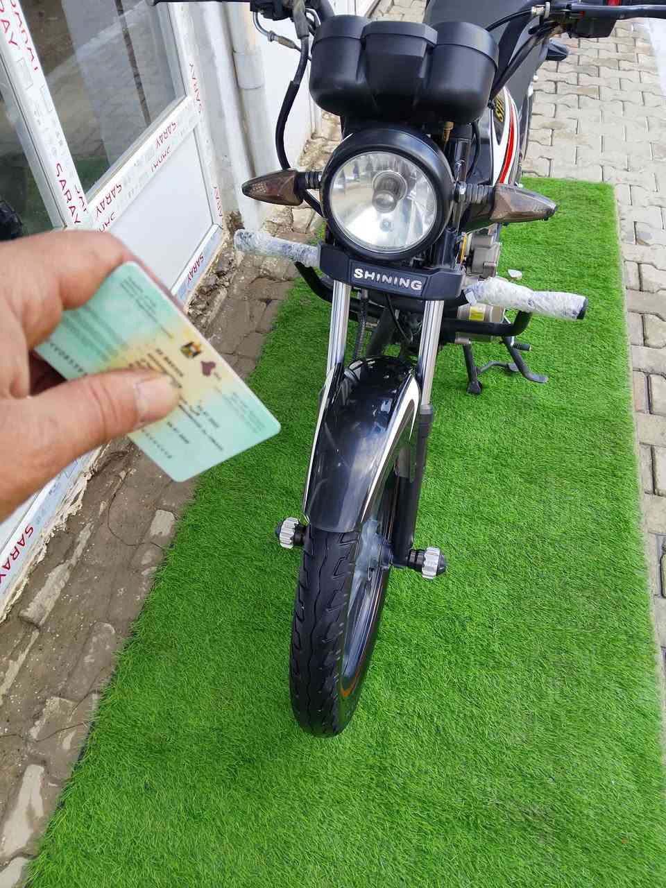 السلام عليكم ورحمه الله وبركاته دراجة نارية شاينك موديل 23 نازلة بل 25 كفالة عامة من  كلشي اخت زيرو مرقم كامل انكليزي ديالى تحويل ثاني يوم إذ تريد مكاني ديالى خرنابات الشراي يتصل ويدلل ورة السيطرة الثانية عل الشارع *********** اتصل ودلل
