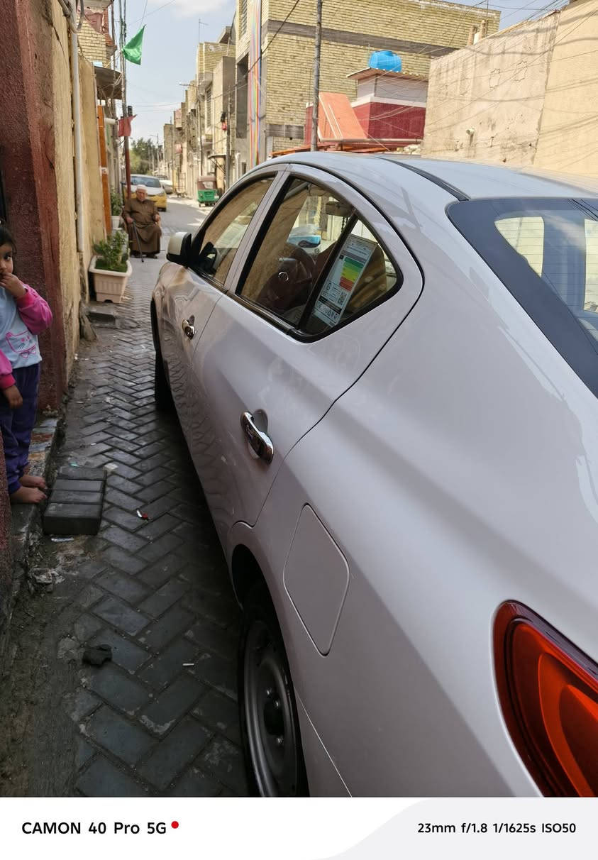 نيسان هندي بليته زرقه موديل ٢٠٢٠ الشركة العامه عميه بدون تحكمات ماشية ٥٤ السعر ١١٦ م الصدر سنويتها ٢٧ هاتف *********** بيها طخات بسيطه موجوده من اشتريتها
