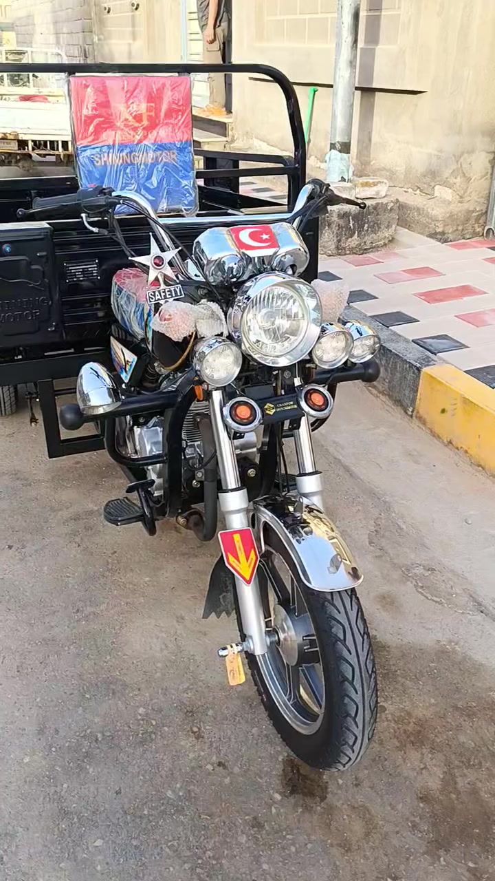 سلام عليكم ستوته للبيع زيرو كفاله عامه أوراق اصولي موديل ٢٣ طالعه ب 25 محرك 3 براغي نجمه وهلال مكفوله مامشتغله والشراي بي خير ويدلل مراسله واتساب *********** لو خاص
