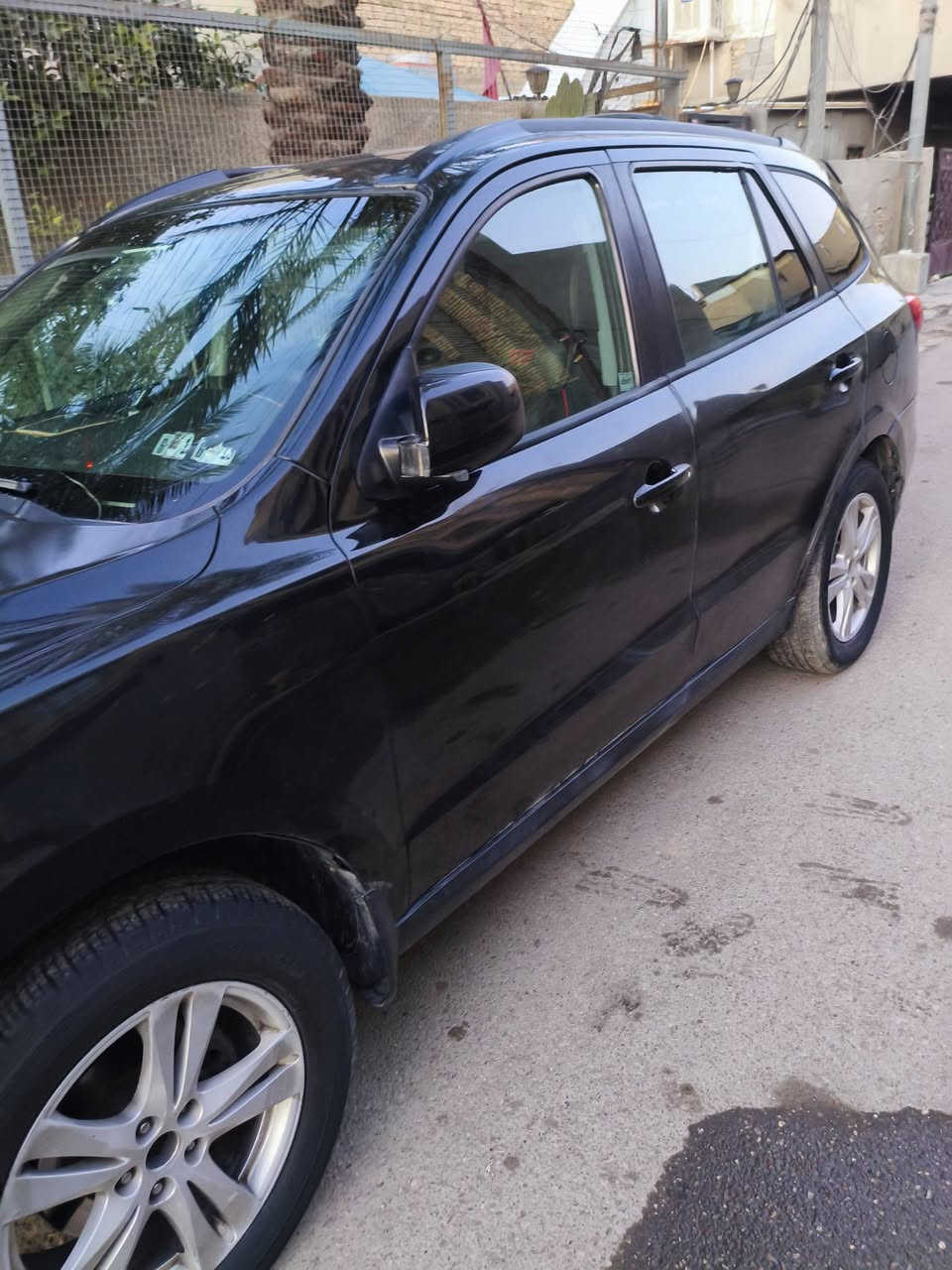 السلام عليكم سنتافي للبيع موديل 2011 امريكي v6 سيارة ضربتهة بنيد شوي  ايرباكات كلهة سليمة السيارة كلشي بيهة شغال تدفئة كشنات تحكمات جهتين مثبت سرعة  محرك مفتوح  كير واكسل كفالة عوزهة ترتيبات السعر 110 وبيهة مجال 
***********
