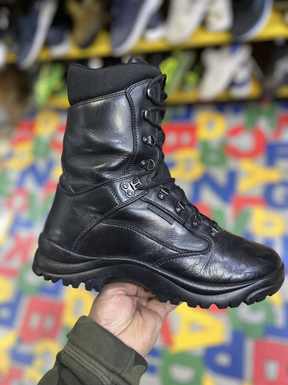 ايفرست روماني
بالة اصلي
قياس 43 رجل عالية
توصيل جميع محافظات 
واتساب
***********
