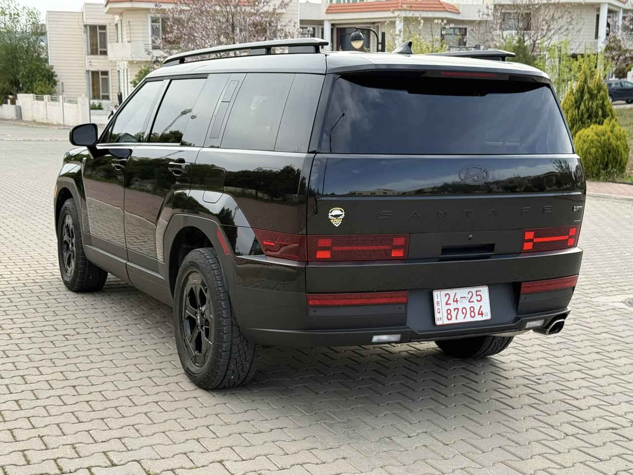الشكل الجديد كلياً 😍🔥
Hyundai Senta fe  2025
هيونداي سنتافي  2025
مواصفات  XRT
‏فول مواصفات
‏فقط بيع

‏لسعر اكتب رقم واحد بالتعليق

مكينة ٤سلندر حجم ٢.٥لتر توربو 
275 حصان 
ماشية  15   ميل و بحالة ممتازة 
سياره كلين تا يتيل 
 
***********.  وتساب
