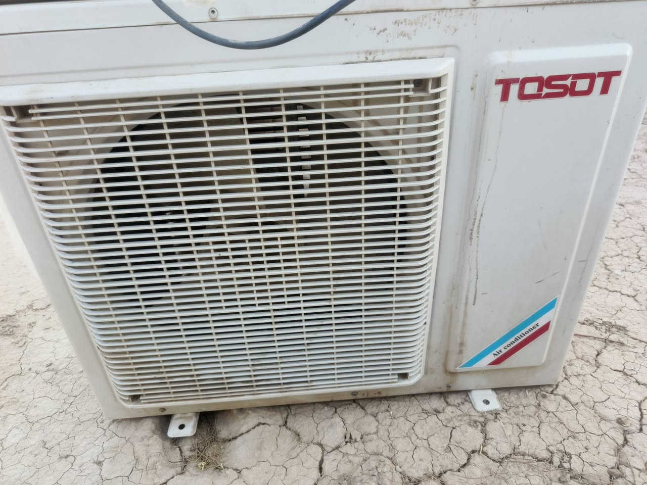 سلام عليكم سبلت توست طن ونص كامل  شرط ما داخل تصليح تبريد ثلج ابيع عله الشغل غاز شركه السعر 350 وبيه مجال قليل  مكان بابل ***********
