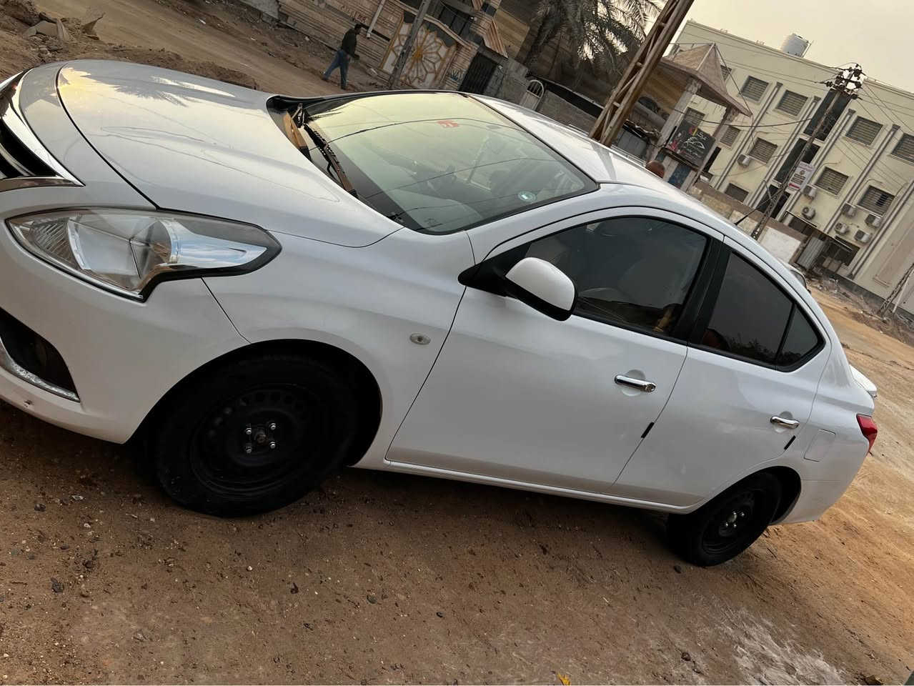 نيسان سني 2022
هندي ماشيه ٧٧
سياره كفاله ماعده شبر بلمدكر الخلفي 
السعر ١١٦
*********** ابو الخصيب, البصرة
