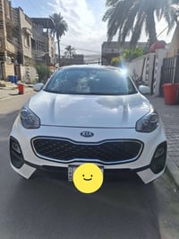 كيا سبورتج امريكي  موديل 2022 بيضاء رقم اربيل  محرك 2.4 نظيفة حيل  الم...