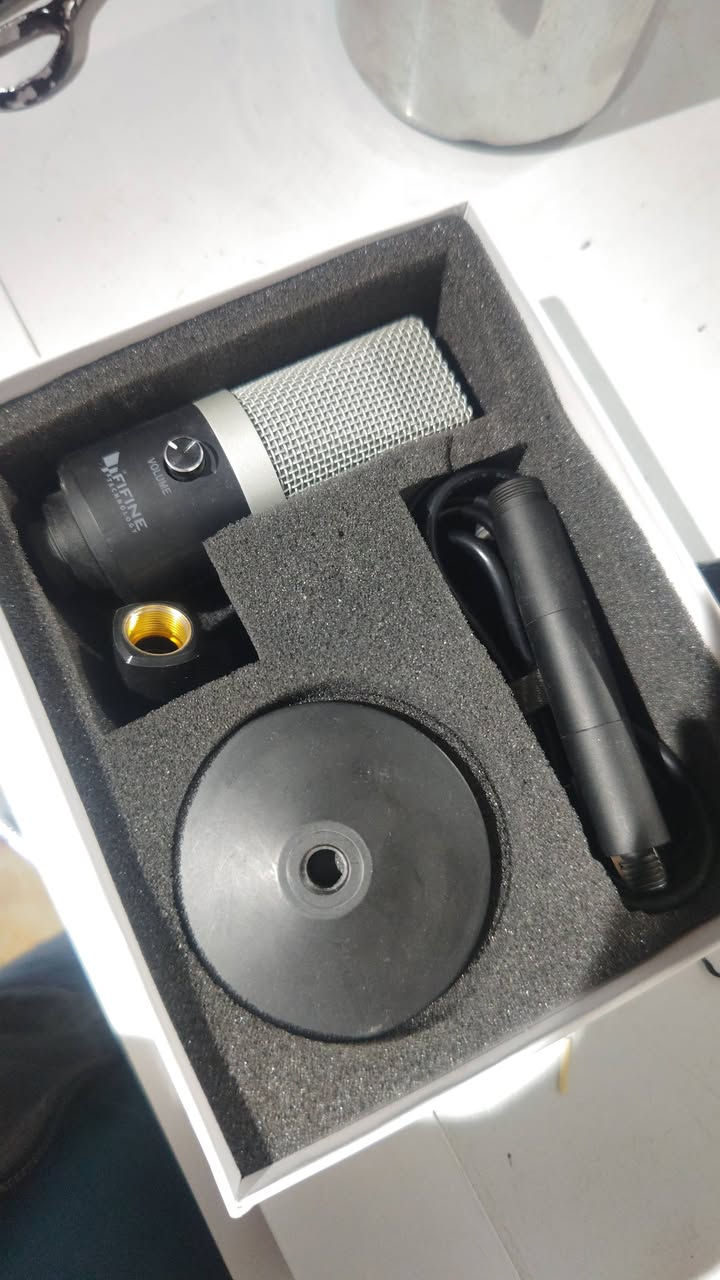 بكج مايك مكتبي كامل مع الستاند و الكيبل اصلي وارد اوربي السعر 60


**إذا كنت صاحب هذا الإعلان وتريد حذفه لأي سبب، رجاءا أرسل رسالة إلى الدعم الفني**