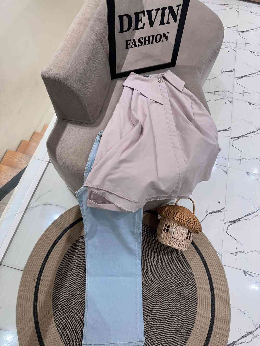 قميص بوبلن بتصميم ياخة جانبية✨ 
كوالتي عالي ✨
متوفر ب 9 الوان 
طول القميص 75cm✨
قياسات 38-46 ✨

كيلوت كصه عدلة ✨
قياسات 36-46✨
#اكسبلور_فولو #اكسبلور_explore #اكسبلورر #اكسبلور_العراق_السعوديه_الاردن_ايران_الكويت_طق_لايكات_كومنت_يلاا💙 اكسبلور_ضيفونا


**إذا كنت صاحب هذا الإعلان وتريد حذفه لأي سبب، رجاءا أرسل رسالة إلى الدعم الفني**