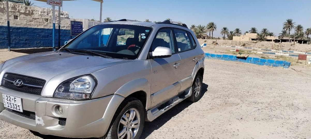 السلام عليكم توسان ٢٠٠٨ فورويل 6سلندر محرك 2700 رقم أربيل بسمي الرقم الجديد مكفول كفال عامه تدفئه تبريد فتحه بالقماره تخم تاير سياره جاهزه مكان السياره الديوانيه الشاميه تليفون *********** السعر ١١٠
