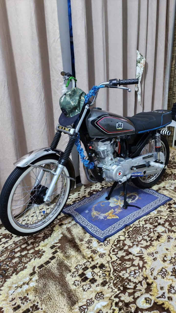 سلام عليكم نامه 4كير نضافه فول اقوه محرك مشدود الهه انتنس موديل ٢٠٢٥كفاله عامه من تاير لل تاير سعره ٧٢٥وبيه مجال بسيط مكان خالديه رقم هاتف فقط ***********
