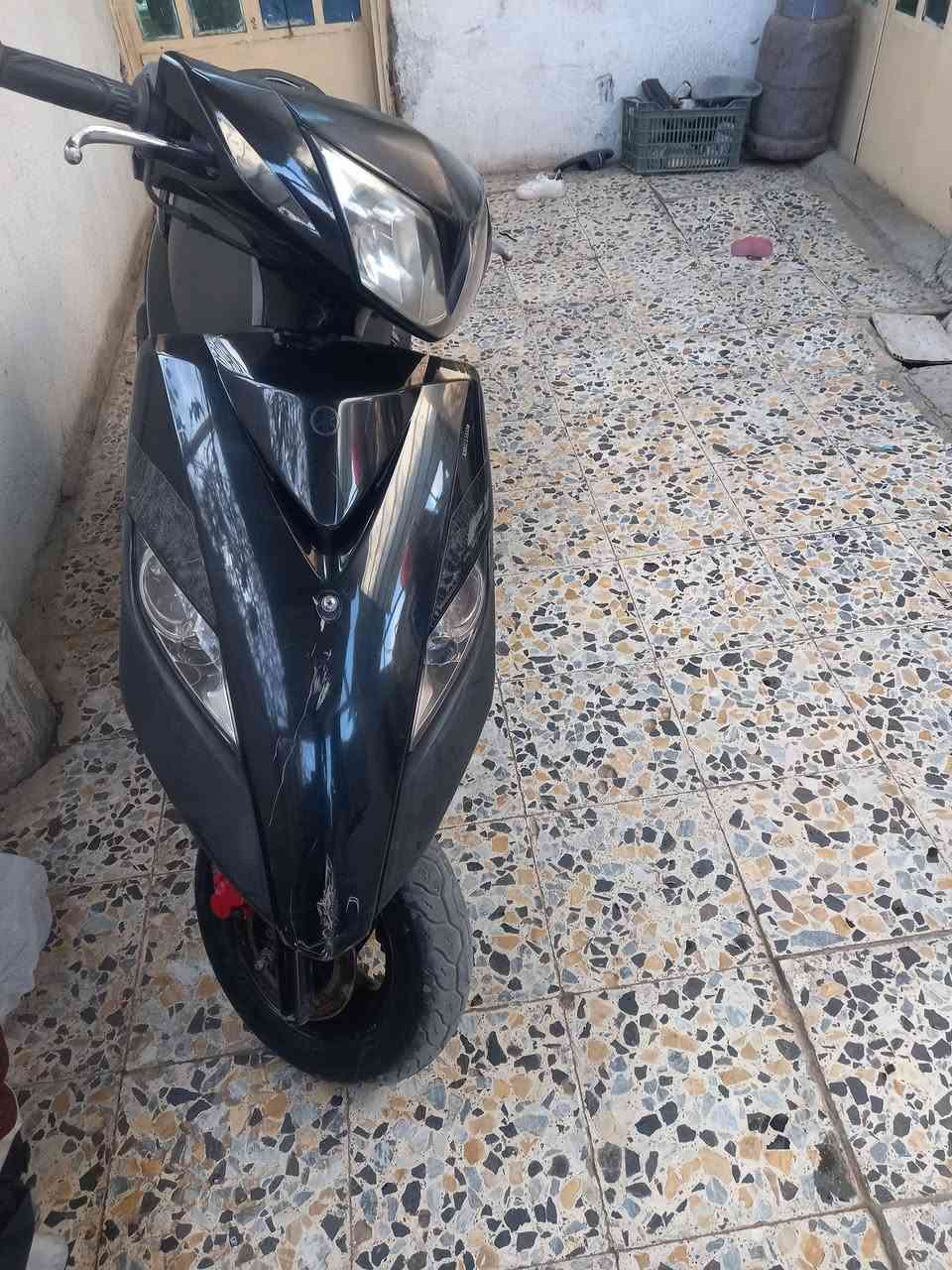 دراجة جديدة صالهة ٨ ايام من نزلناهة من الحاوية الاتصال علة هاذة الرقم ***********
