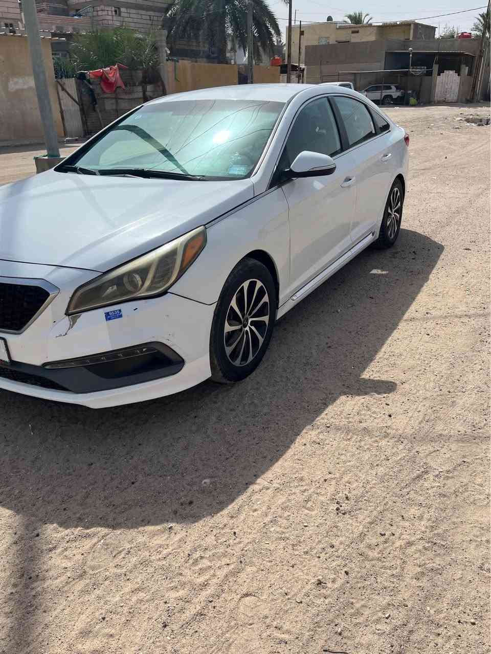 السلام وعليكم سوناتا 2017 سبورت وارد أمريكي حادثها بجم جاملغات تصليح والبنيد مبدل وبيها بارد بالجاملغ الأيسر مواصفات 
شاشه كار بلي تحكم استيرن جهتين تدفئه كشنات تحكم كهربائي 3 انظمه قيادة عادي وECO وسبورت كير ومكينه وحداديه خير من الله ماشيه 65 ألف حساسات خلفيه مري كهربائيه رقم ناصريه بأسمي تحويل ثاني يوم مكانها بصرة للاستفسار *********** البصرة, العراق
