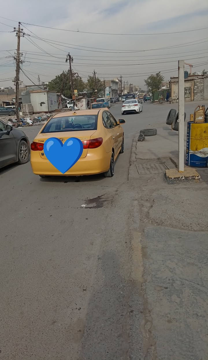 سلام عليكم الانتره 2010 كير و محرك 2000 صدر امامي خلفي جديد تخم تايره خط ابيض دوشمه او سفريات كامله سياره الله شاهد متعوب عليه هيئه او غرمات مصفره او باسمي رقم الانكليزي الجديد مكان بغداد فلكه العبيدي ***********
