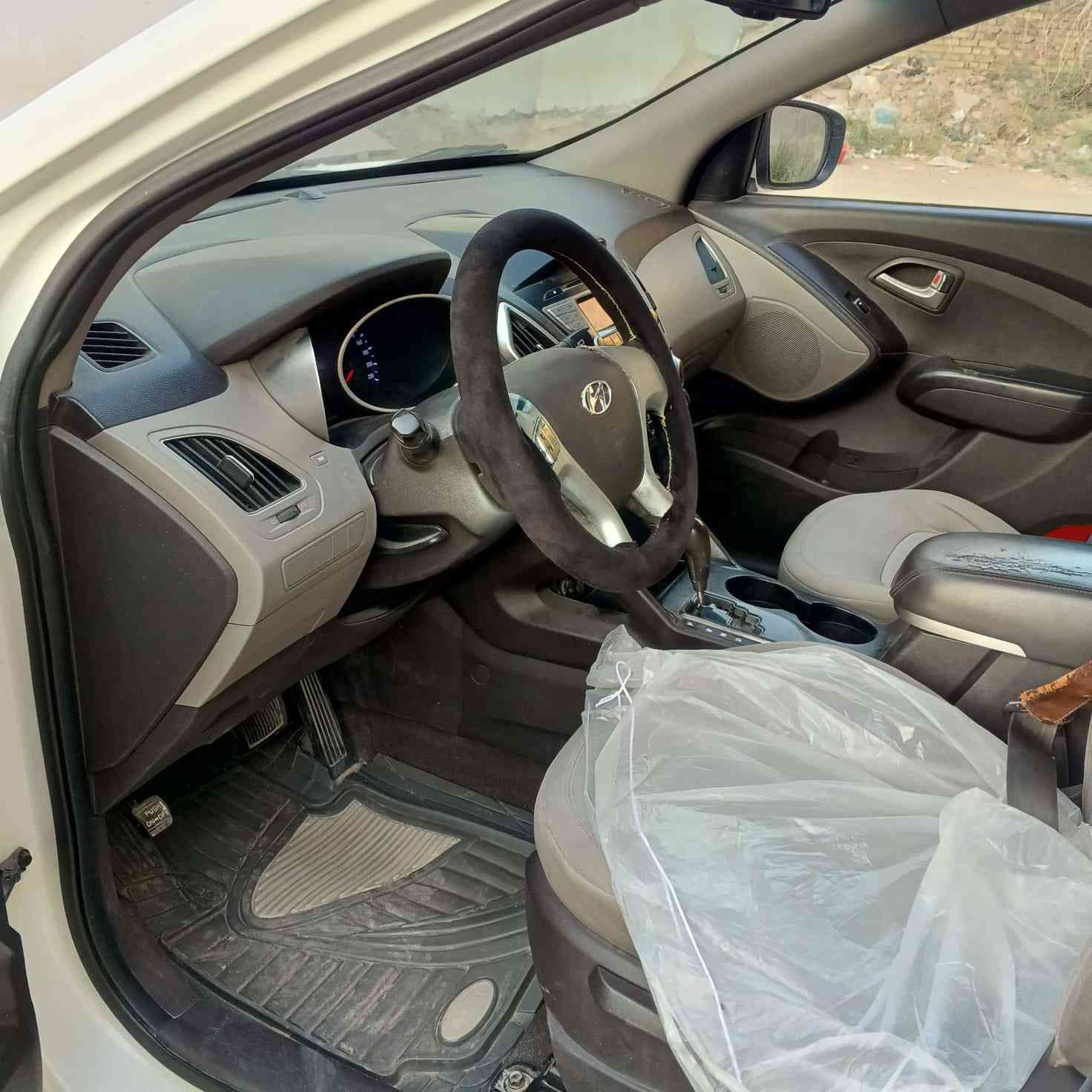 توسان2012
بانوراما
خليجي
بارد بمكانين بسيط باقي مكفول
السعر133
***********
