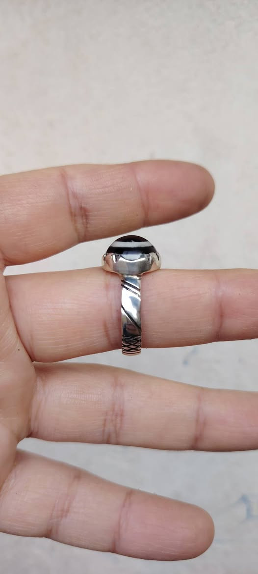 جزع بقري صياغه يدويه فضه 925 قطعه واحد على واحد جميله جدا
السعر خاص


**إذا كنت صاحب هذا الإعلان وتريد حذفه لأي سبب، رجاءا أرسل رسالة إلى الدعم الفني**