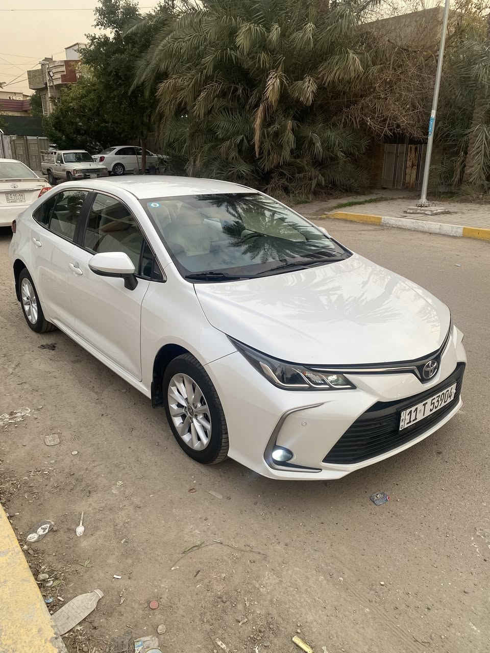 كورلا 2022 مواصفات GLI وكالة ساز تويوتا العراق مكينة 1800 بانزين فقط للبيع
مكفولة من الصبغ والتبديل بيها فقط بارد موضح مكانة باخر صورتين 

السيارة جديدة ماشية 62000 كم ع ايد وحدة من الزيرو لليوم كل صيانتها ومسجلة وتكدر تجيكها بالشركة
رقم بغداد الجديد باسمي وهزة وسنوية جديدة ثاني يوم تحويل
مواصفاتها مكينة 1800 بانزين بصمة وشاشة وكاميرا وحساسات امامي وخلفي وضعيات قيادة ودشبول عداد ليزري وتبريد شاشة وداخل مخمل ابيض وحساس مطر وتحكم ستيرن وباقي المواصفات المعروفة
بصمة ثانية وكتلوكات وطفاية ومثلث وارضيات اصلية وعدة كاملة وياها

السعر 16800$ يعني 168 ورقة وبيها مجال

مكان السيارة شارع فلسطين

تليفون *********** وبي واتساب
