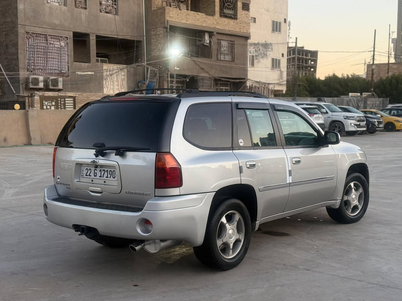 بلايزر حاكمي مال قضات مكينه ٨ سلندر تاهو اقتصادي سياره جديده كفاله حته الدعاميات قطره صبغ مابيها بل حقيقه احله منل صور بهواي شرط سياره بلاديه او مامتعوبه مكينه كير حداديه تخم تاير كوله جديد رقم سنويه هم جديد تحويل ثاني يوم حته فحص او هزه جديد مكان السياره كربلاء الشراي يتصل مامتواجد ع الفيس السعر ١١٨ بلعافيه ع الياخوذها  ***********  موديل السياره ٢٠٠٨ فول مواصفات خليجيه وكالة المنصور تحياتي للجميع
