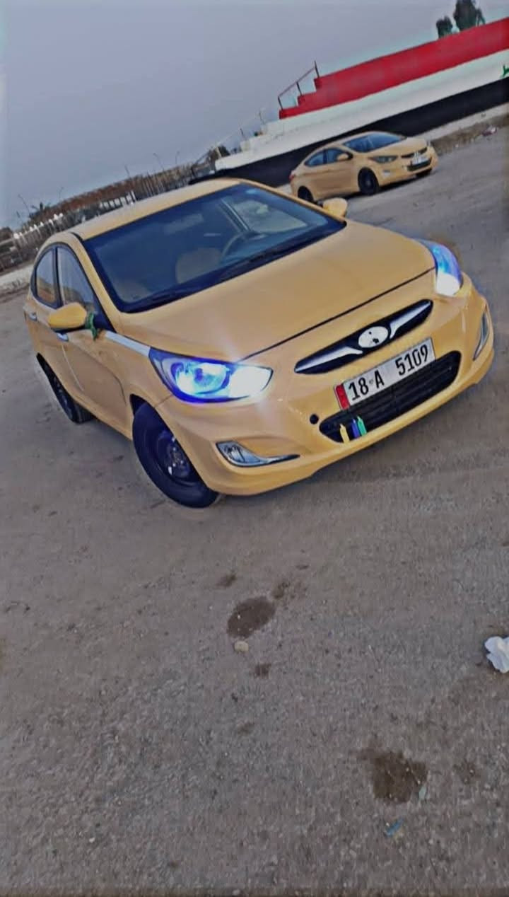 السلام عليكم :
اكسنت 2012 وارد خليجي مكفوله من الضربه والتبديل مكينه گير تبريد حداديه خير من الله رقم بابل انگليزي سنويه جديده مصفره هيئه وغرامات  تايرات باتري جديد دوشمه شاشه  سياره نضيفه كلش استخدام شخصي
الاستفسار الاتصال:
  ***********
  ***********
