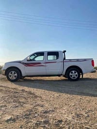 للبيع نيسان نيڤارا موديل 2010 كير عادي رقم اربيل سنوية نافذة مكينة مام...