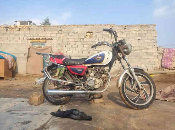 سلام عليكم دراجه جونده للبيع كلك مكاني النجف ناحية الحريه سعر 110بيه مجال قليل ***********
