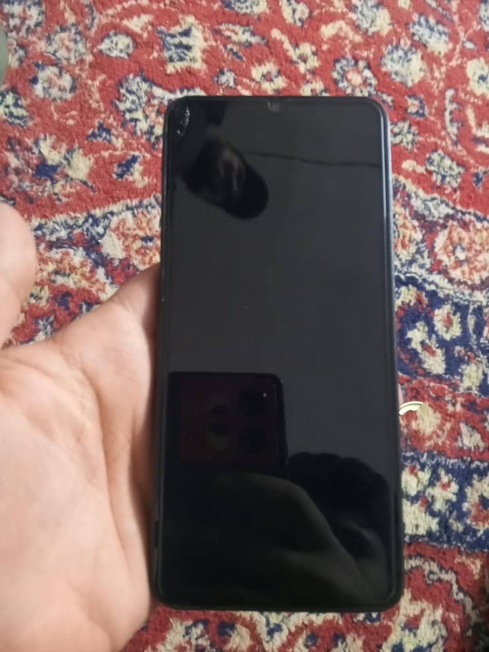 السلام عليكم Redmi13c ذاكره 256 معالج 8+8 ببجي 60 فريم جهاز مامفتوح وكلش نضيف بي فقط هذا الفطر الي بالجامه مال كامره لخلفيه وابد مامأثر ع تصوير ابد ونضافته موضحه بالصوره كلش نضيف سعر 190 وبي مجال مكاني كربلاء فريحه قرب جامعه رقم ***********
