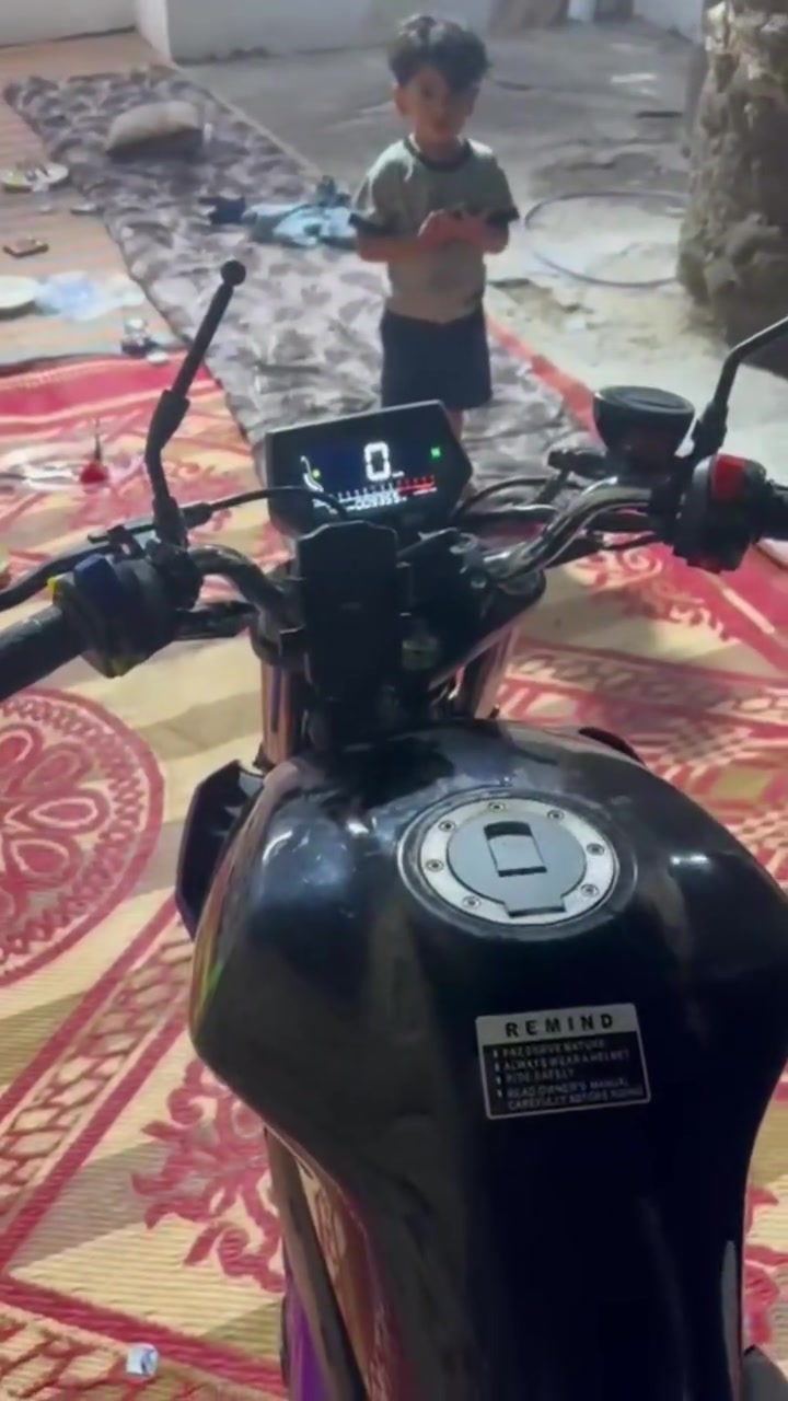 سلام عليكم شباب دراجه دايون ميكا موديل 23رقم وسنويه مداور شوكت مايعجبك دراجه جديده محرك حجم 200 سويجين جهاز إنذار مواصفات بيها هواي السعر مليونين و400 متوازي عله بيعتها عنواني كربلاء حي المعلمين ***********
