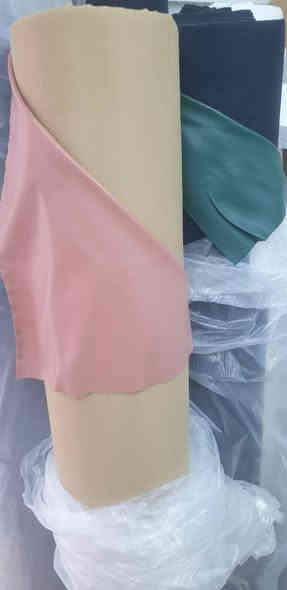 جلد مطاط لوان اختيار / العنوان شورجه سوق المراديه 
واتساب ***********
