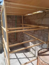 عرض ١٫٥م • طول ١٫٨م • ارتفاع ١٫٨م