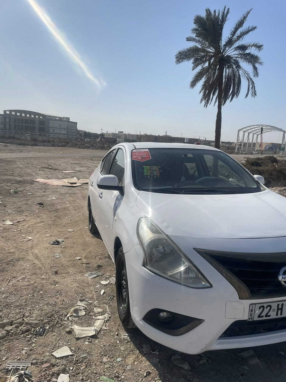 السلام عليكم نيسان صني2018  اربيل بسمي بيهه جاملغ امامي مصبوغ وجاملغ خلفي وصندوق اثر ضربه ما واصله للحوض والجاملغ الخلفي ربع منه بس المكينه بيهه كازكيت وامصلحه السعر 98 وبيهه مجال *********** بيع مستعجل  البصره القبله مكاني
