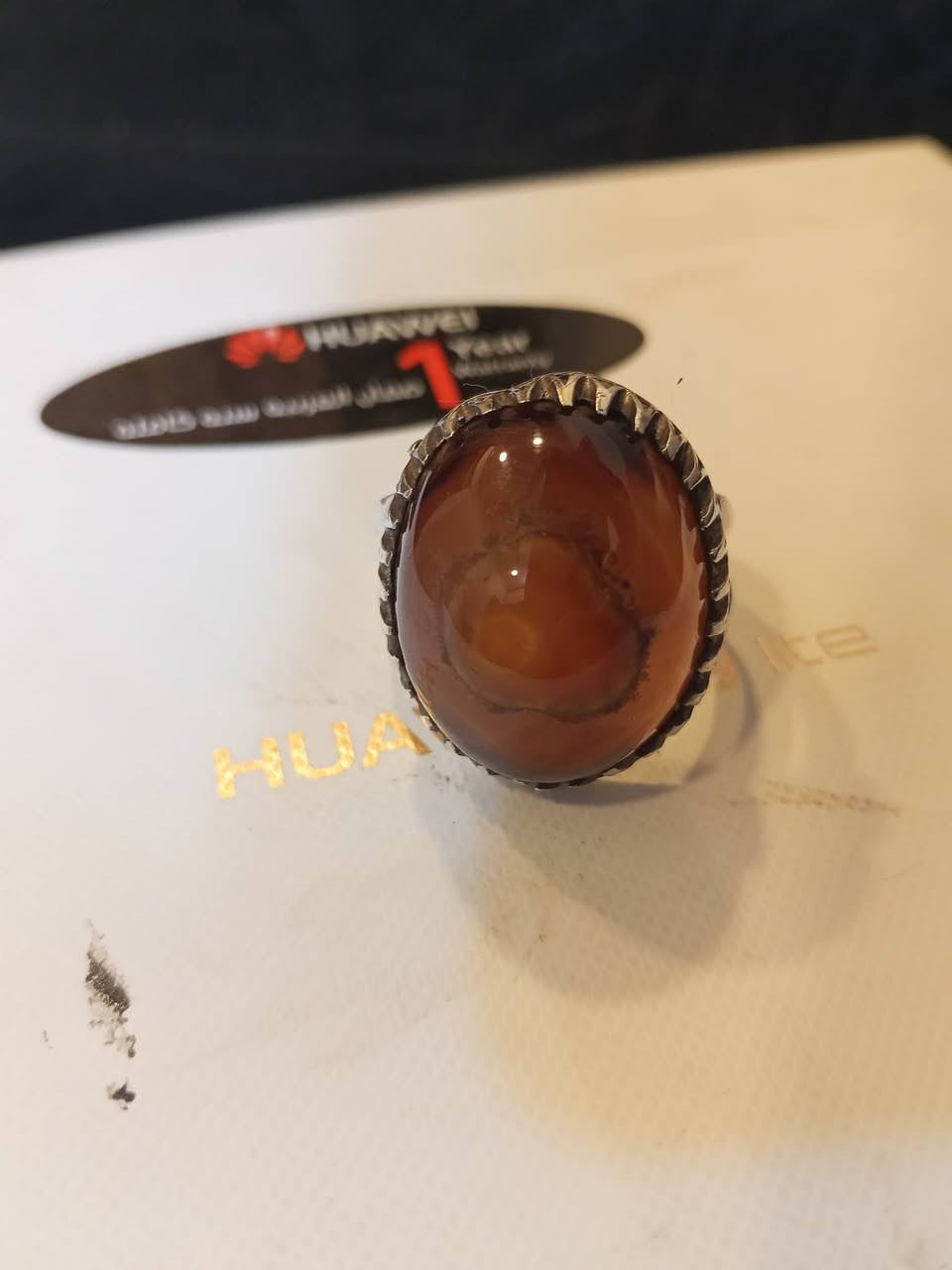 سلام عليكم خاتم عقيق طبيعي عين النمر اطارات فضة إيطالي عيار 925 السعر 60 وبي مجال  الرقم ***********
