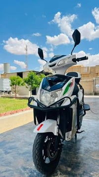 ماطور سكنز • ٥ بطاريات • يمشي ٥٠كم