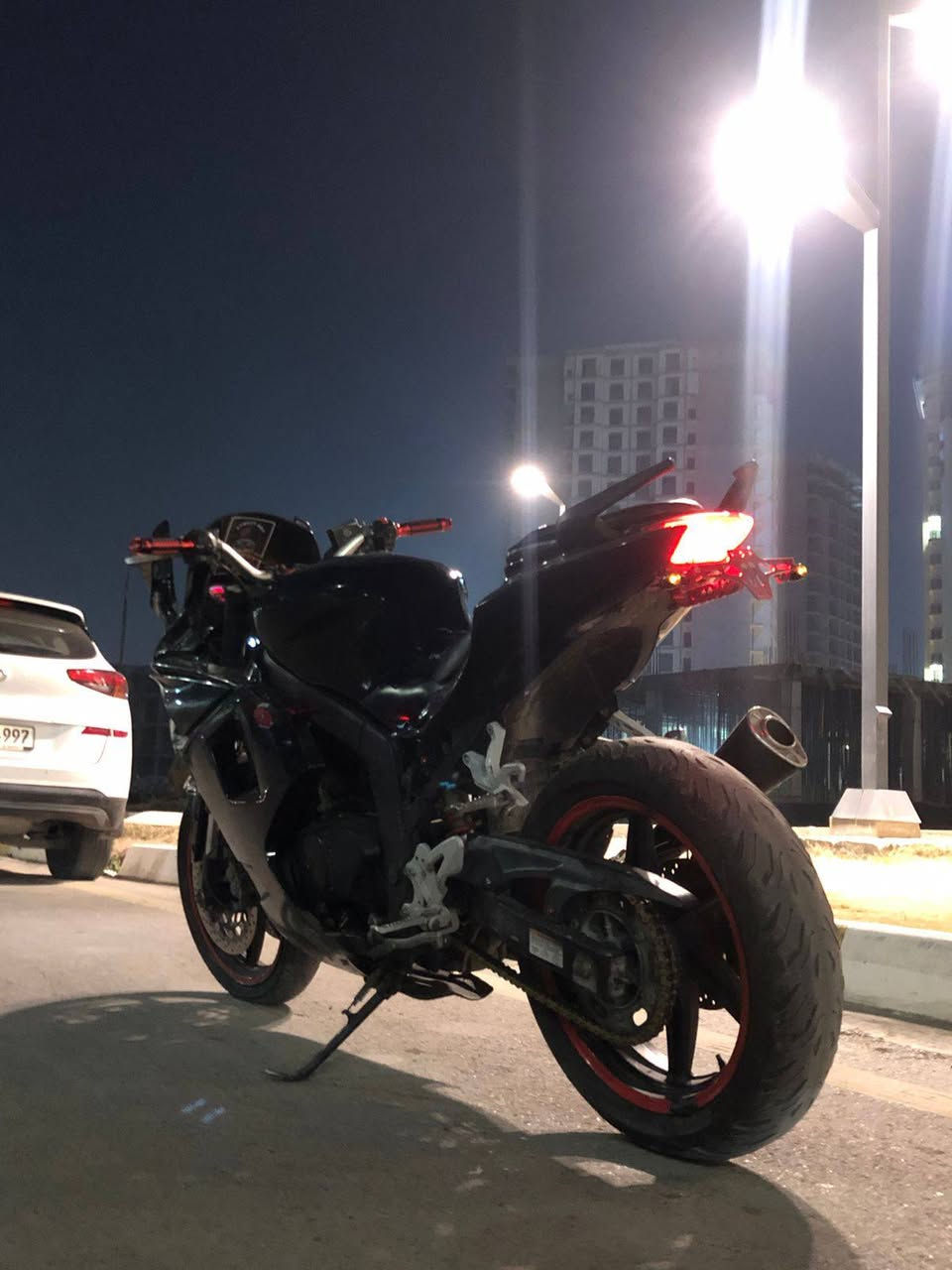 سلام عليكم
دراجتي: هايسونج جيتي، نوزل 6 كير  
المواصفات:  
- زنجيل  
- تايرات  
- فلتر وزيت مولي  
- بلكات انجي كي  
- سليدرات  
- صالنصه بروكس  
- مري لد  
- أجنحة  
- لد أحمر أمامي وخلفي  

العنوان: بغداد  
للاستفسار: راسلني رسالة خاصة


**إذا كنت صاحب هذا الإعلان وتريد حذفه لأي سبب، رجاءا أرسل رسالة إلى الدعم الفني**