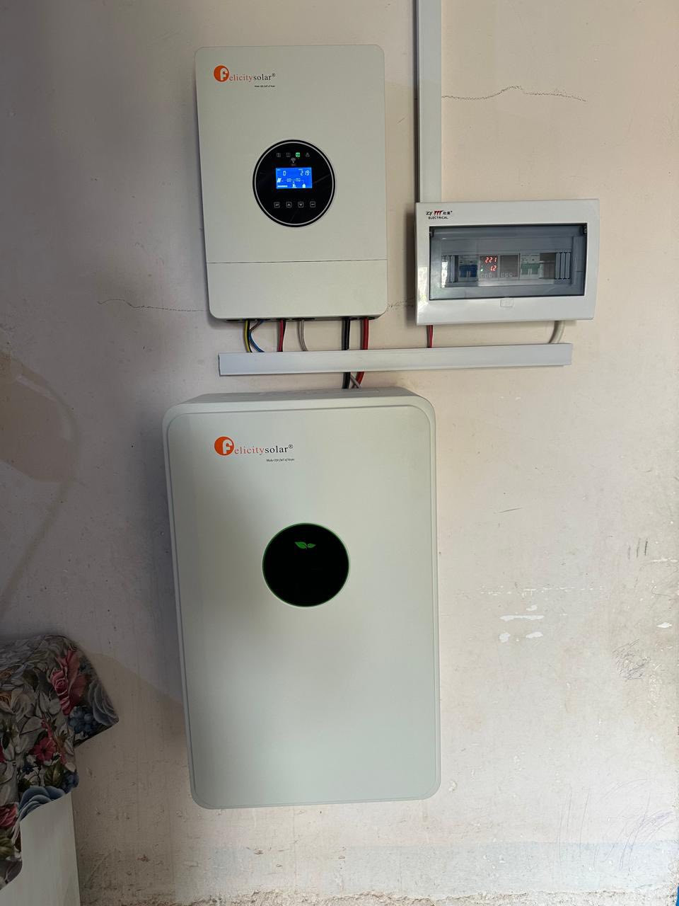 شركة آشور للطاقة الشمسية 🌞
بإدارة: أحمد البوحسيب

🔧 الحمد لله تم التنصيب الآن
لـ خالد جمعة في الحكنة، ضمن مشاريعنا المستمرة في جميع المناطق.

⚙️ مكونات المنظومة المنصبة:
✅ 4 ألواح سولا هيستا
✅ بطارية فلستي – 7.5 كيلوواط
✅ انفرتر فلستي – 4 كيلوواط (مع خاصية الواي فاي والبلوتوث للتحكم الذكي)

💡 خدماتنا:
💰 نقداً أو بالتقسيط المريح
🔨 التنصيب في جميع المحافظات

📞 للتواصل:
***********

⚡ آشور … الطاقة الذكية بثقة ⚡
