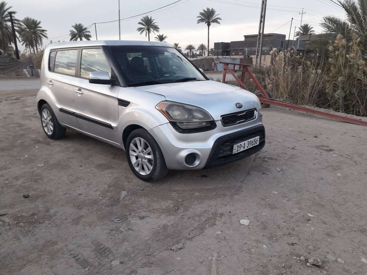 سلام عليكم صول موديل ٢٠١٣ سلفر رقم انكليزي باسمنا بيها مكانات صبغ محرك ٢٠٠٠ دوش جديد   السعر ٩٠ دولار مجال بسيط..مكانها الحلة..تلفون ...***********
